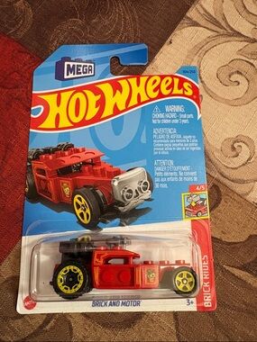 🛍️5/$20🛍️Hot Wheels “Mega Brick and Motor”